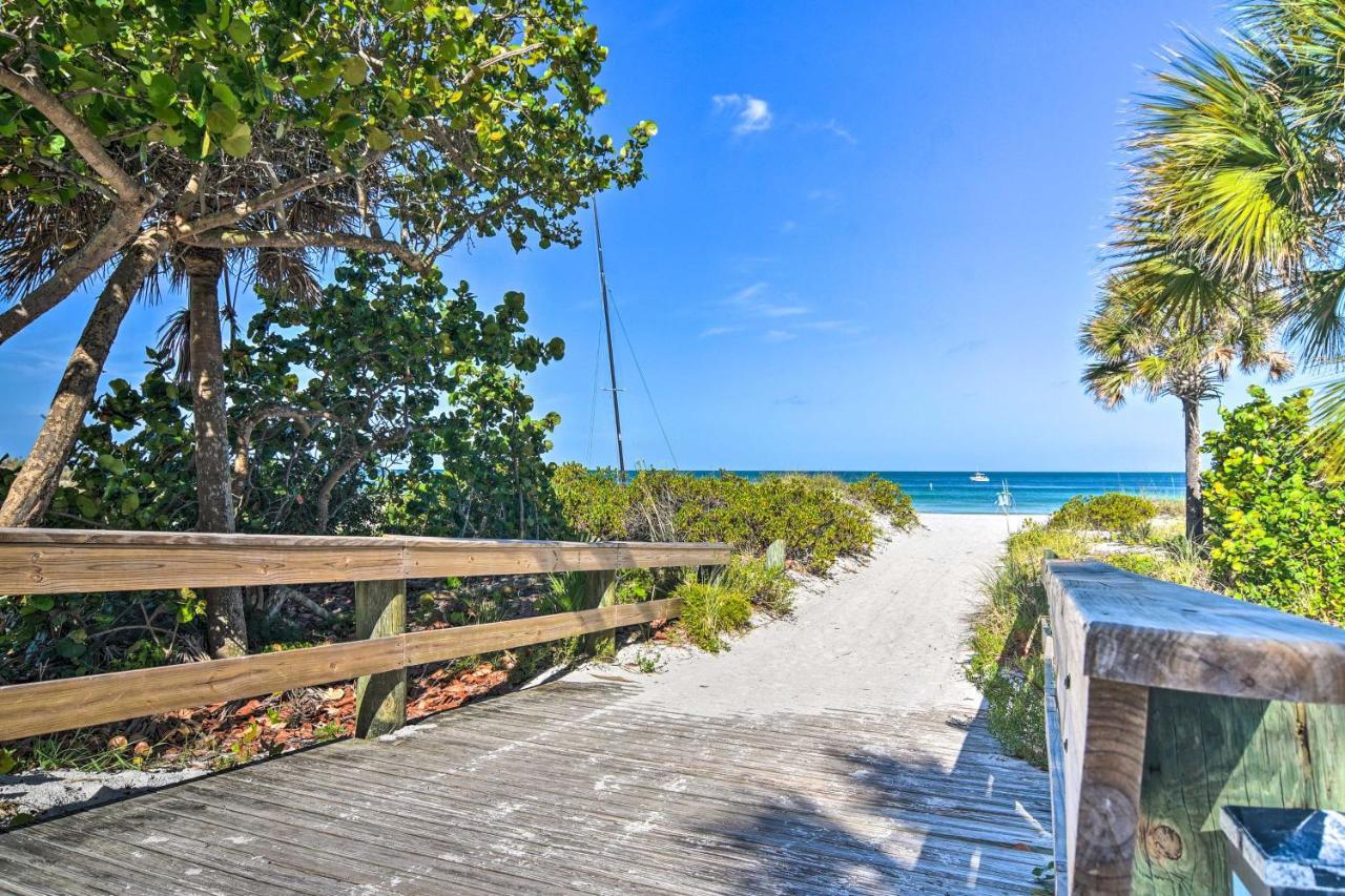 Indian Rocks Beach Unit - Steps From The Shoreline Клиъруотър Бийч Екстериор снимка